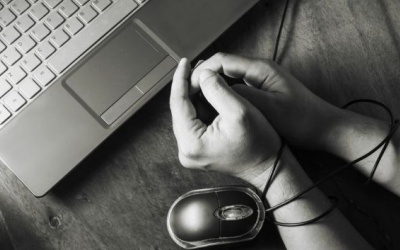 7 dấu hiệu cho thấy bạn là 'con nghiện' internet