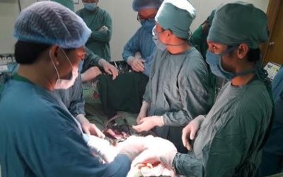 Cứu thành công bệnh nhân thận hình móng ngựa