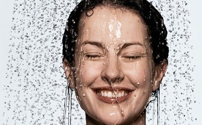 Nóng hay lạnh, nhiệt độ nào của nước tốt nhất cho làn da?
