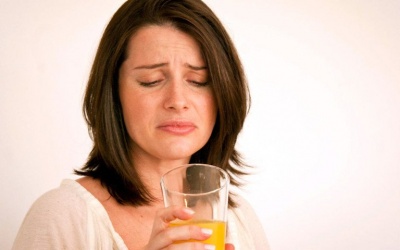 8 nguyên nhân khiến miệng có... vị kim loại