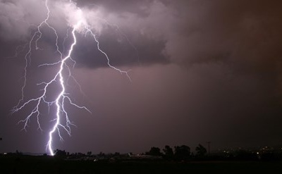 Tránh sét đánh thế nào?