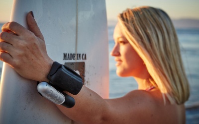 Tậu ngay chiếc vòng tay này, chả sợ đuối nước khi đi biển