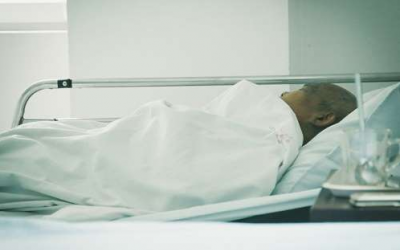 NSƯT Hán Văn Tình dừng truyền hóa chất, xạ trị vì quá yếu