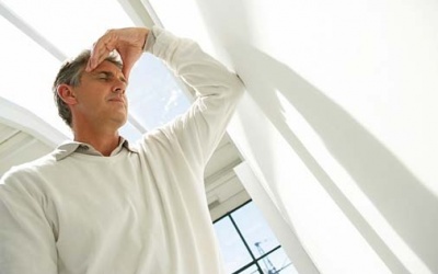 Thiếu máu não thoáng qua dễ nhầm lẫn với trúng gió