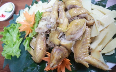 Gà hấp lá sen dễ làm lắm nhé!