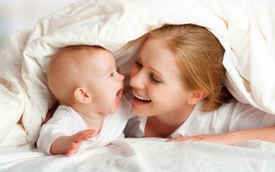 Dấu hiệu phát triển bình thường của trẻ sơ sinh