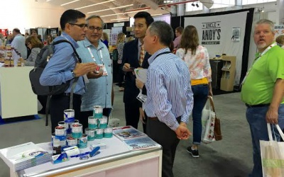 Đã có thể mua sữa đặc Vinamilk trên đất Mỹ