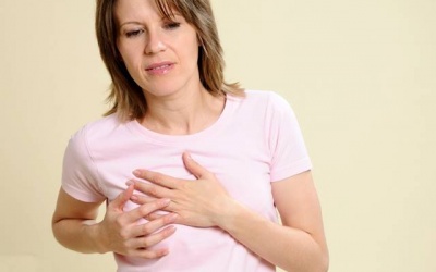 Đau ngực và mất ngủ: Dấu hiệu nguy hiểm nhưng thường bị bỏ qua