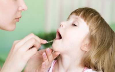 Làm sao để biết trẻ có mắc bệnh bạch hầu?