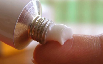 Hàng loạt mỹ phẩm chăm sóc da lại gây kích ứng da