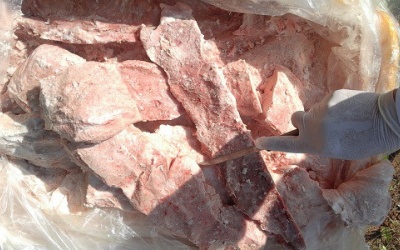 Bắt 600 kg nầm lợn bốc mùi nhập lậu từ Trung Quốc