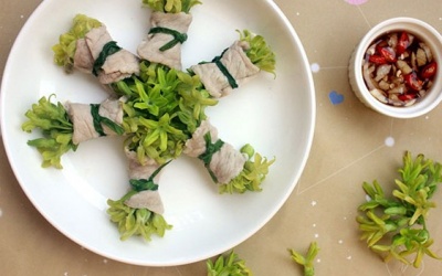 Ngọt thơm thịt lợn cuộn hoa thiên lý hấp