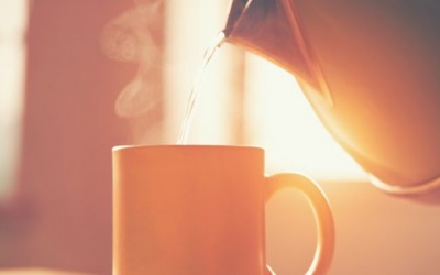 Một ly nước ấm mỗi sớm, khỏi lo bệnh