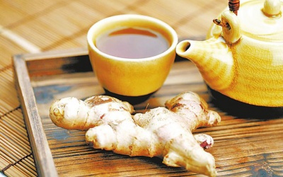 Người bị huyết áp thấp có nên uống trà gừng?