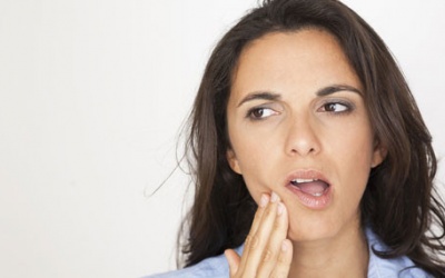 Người bị viêm khớp nên chăm sóc răng miệng cẩn thận