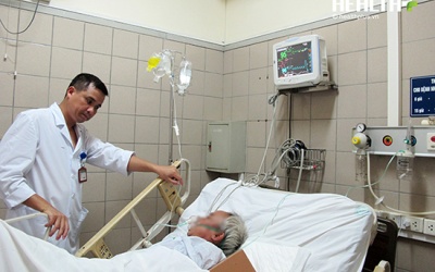 Liên tiếp nhiều ca hôn mê, tử vong vì ngộ độc rượu pha cồn công nghiệp