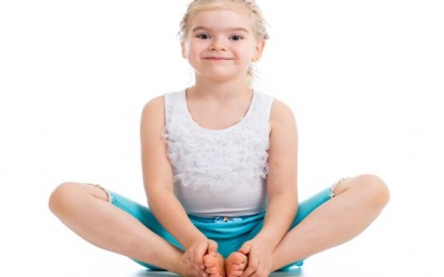 Trẻ ăn ngon hơn chỉ nhờ 3 thế yoga đơn giản này