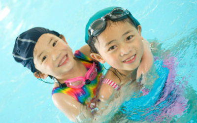 Có nhất thiết phải đợi 1 giờ sau ăn mới nên đi bơi?