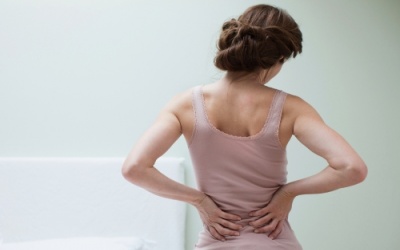 Loãng xương và gai cột sống sau mãn kinh phải làm sao?