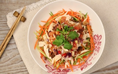 Gỏi gà thập cẩm ngon hết ý cho cuối tuần thêm vui