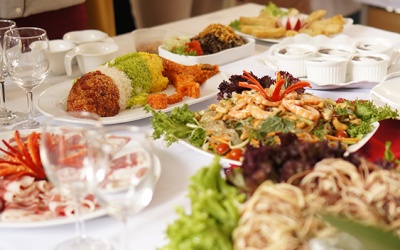 Bí quyết để vui chơi tiệc tùng vẫn không bị mập ú