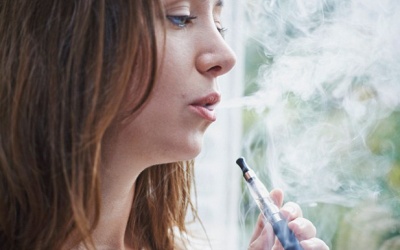 Thuốc lá điện tử gây hại cho tim chẳng kém gì thuốc lá thật!