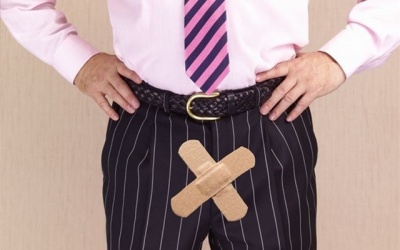 Mắc bệnh lậu do dùng khăn tắm tại khách sạn?