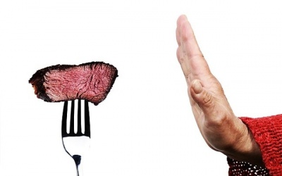 Muốn giảm cân nên tránh ăn nhiều thịt