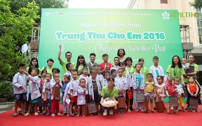 Trung thu ấm áp cho các trẻ em mắc bệnh máu