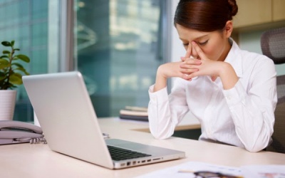 7 thói quen hàng ngày có thể làm hỏng đôi mắt của bạn