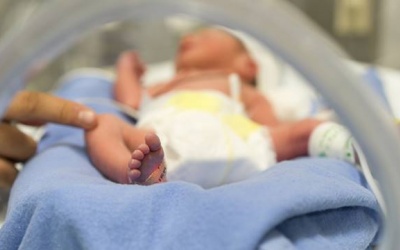 Mẹ bầu cần lưu ý 9 yếu tố có thể gây sinh non