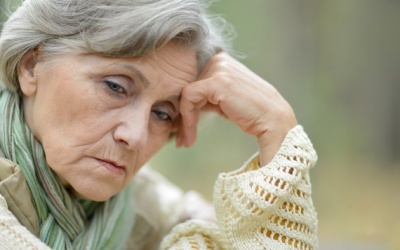 Nghe kém do viêm tai giữa phải làm sao?