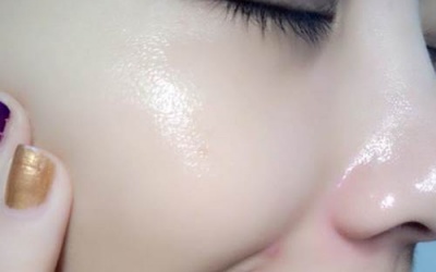 Khô héo ư? Học ngay cách này để dưỡng ẩm từ đầu đến chân
