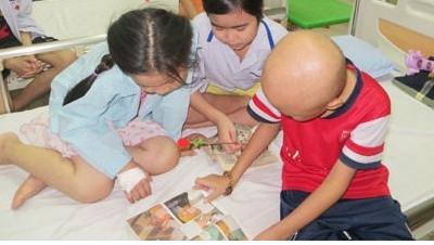 Chữa ung thư bằng thuốc nam, khối u to nhanh chiếm hết ổ bụng bé 4 tuổi