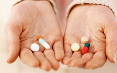 Dùng kháng sinh khi đang cho con bú có bị mất sữa?