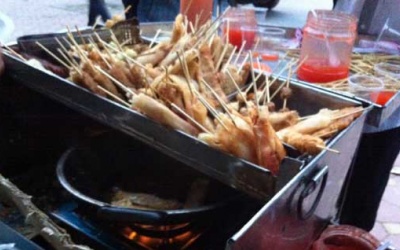 Con trẻ có thể bị ung thư tụy, ung thư thận nếu bố mẹ cứ tiếp tục như thế này