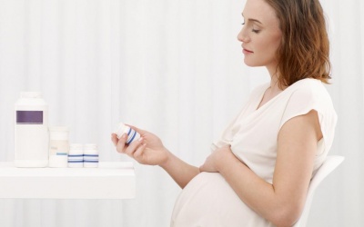 Bà bầu dùng thuốc trầm cảm, con có nguy cơ cao bị rối loạn ngôn ngữ 