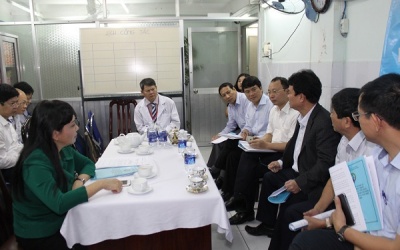 Bộ trưởng Nguyễn Thị Kim Tiến thăm và làm việc tại một số cơ sở y tế khu vực TP.Hồ Chí Minh