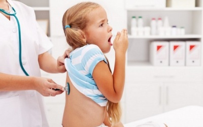 Mẹ cần lưu ý những dấu hiệu nhận biết viêm phổi ở trẻ