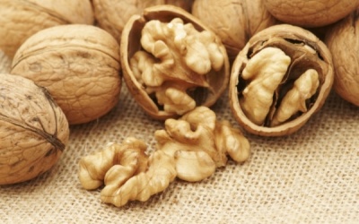 Hạt óc chó giúp làm giảm căng thẳng ở nam giới