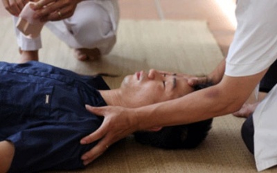 Dấu hiệu nhận biết sớm và xử trí khi người thân bị đột quỵ