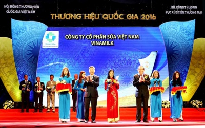 Vinamilk 8 năm liền được vinh danh Thương hiệu Quốc gia