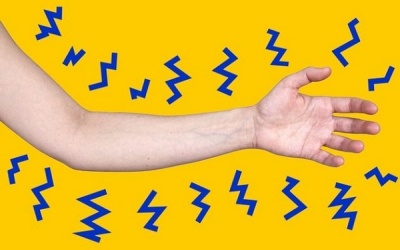 Điều gì thực sự xảy ra khi chân, tay bị tê mỏi?