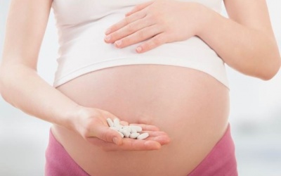 Tại sao bà bầu cần đặc biệt cẩn trọng khi uống aspirin?