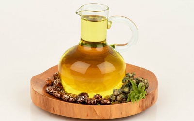 Cách dùng dầu thầu dầu để trị vẩy nến da đầu