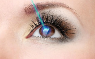 Mới mổ mắt chữa cận thị nên làm gì để nhanh hồi phục?