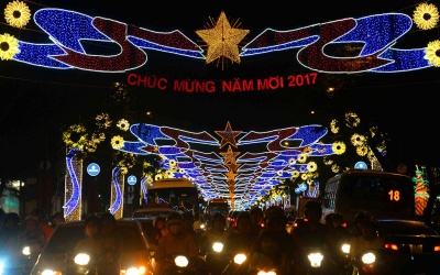 Sài Gòn lung linh sắc màu chào đón năm mới 2017