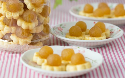 Làm bánh quy dứa mang may mắn đến cho cả nhà vào ngày Tết 