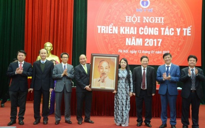 ​Thủ tướng muốn ngành Y tế thôi ban ơn mà hãy phục vụ