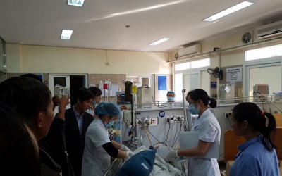 Cận Tết, liên tục có người tử vong vì rượu quê giả pha methanol